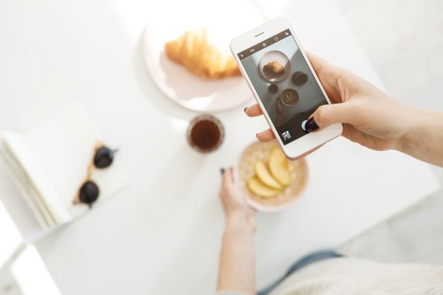 Cuma Pakai Kamera Ponsel, Ini 3 Tips Agar Foto Makanan Ciamik