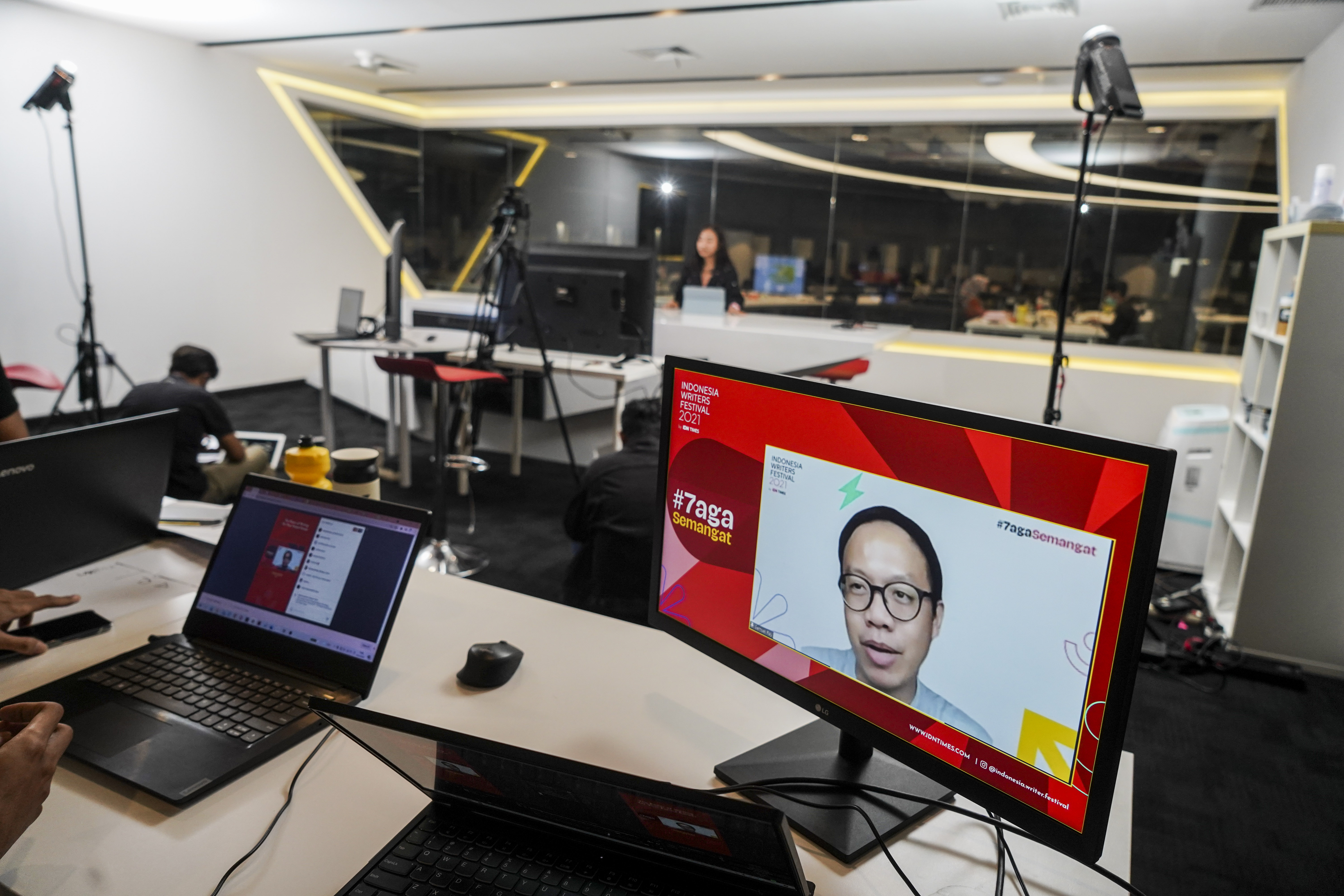 Indonesia Writers Festival 2021 by IDN Times: Benefit Menulis hingga Cara Bangun Personal Brand